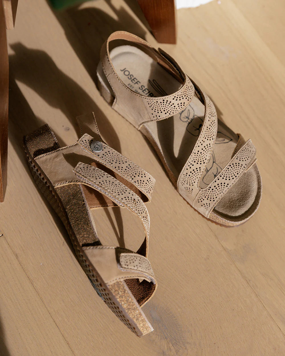 Josef Siebel Tonga 78 | Beige + Indigo