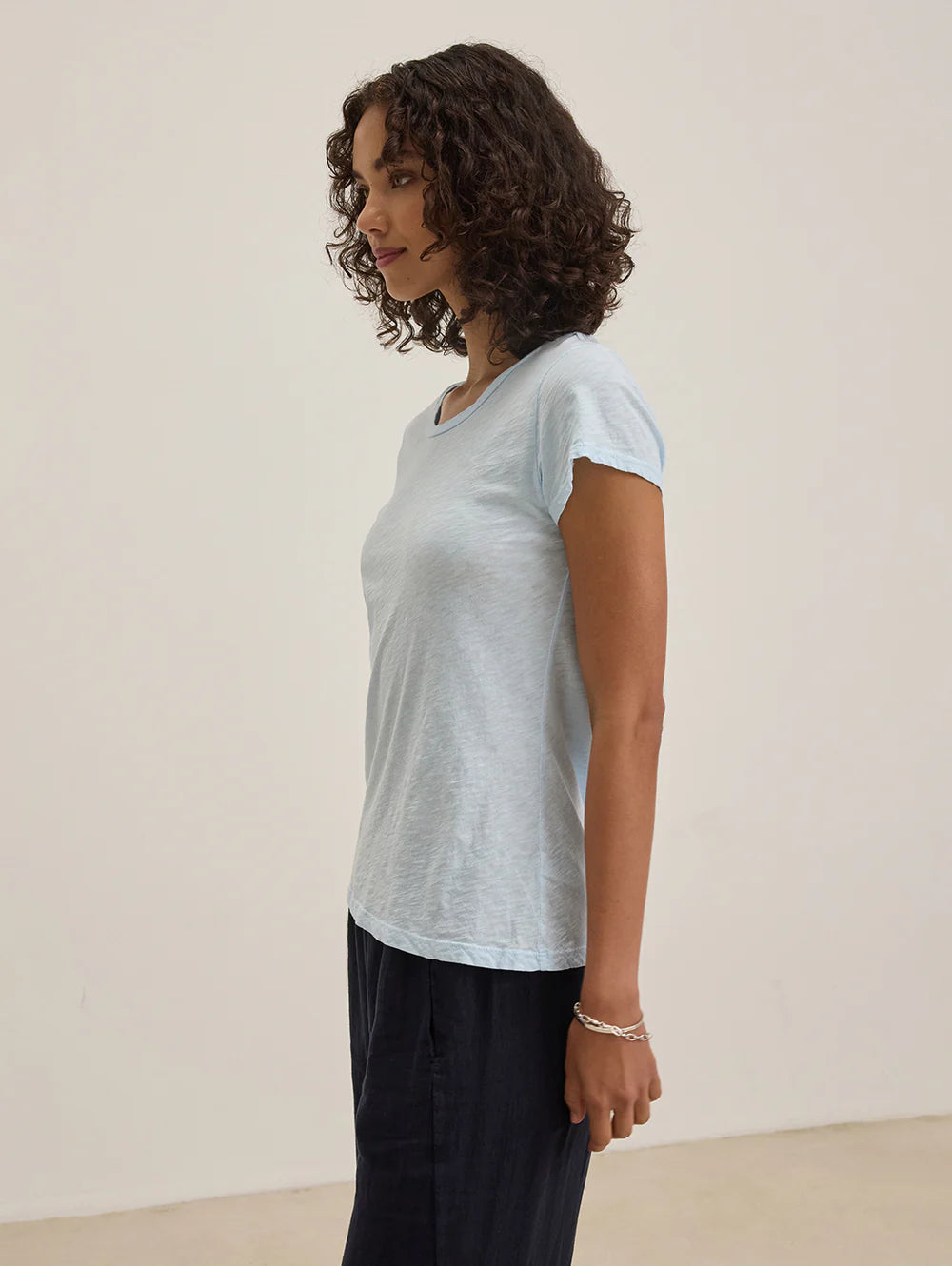 Velvet By Graham & Spencer Odelia Cotton Slub Top | Capri