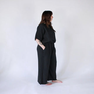 Pokoloko Crinkle Boat Top | Black + Denim