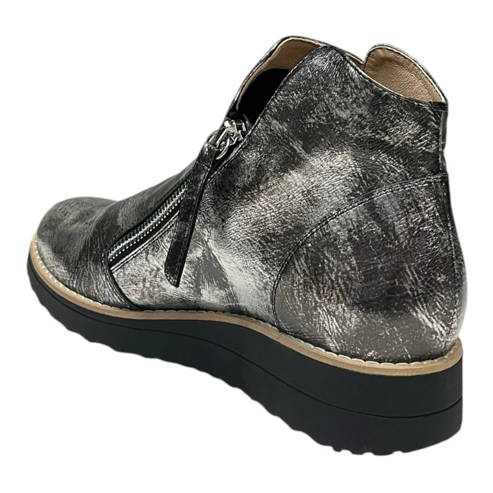 Django & Juliette Oh My Leather Shoe | Black Silver