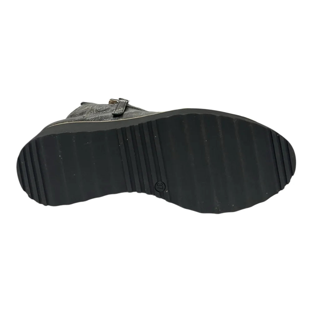 Django & Juliette Oh My Leather Shoe | Black Silver