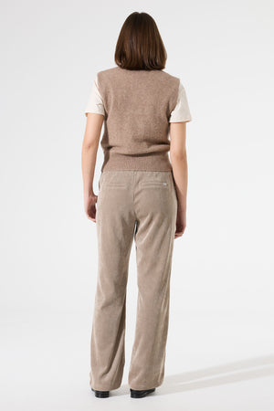 Garcia Sleeveless Sweater | Taupe