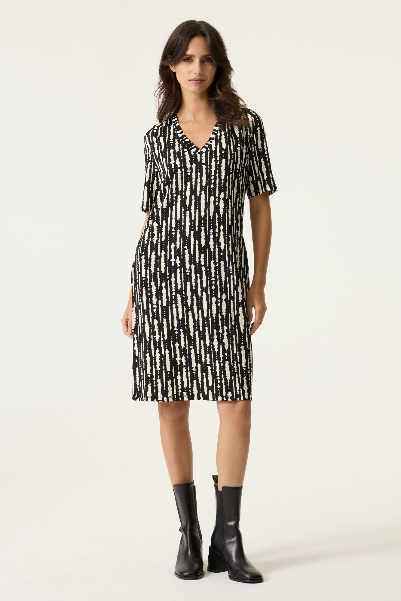 Garcia Printed Dress | Black