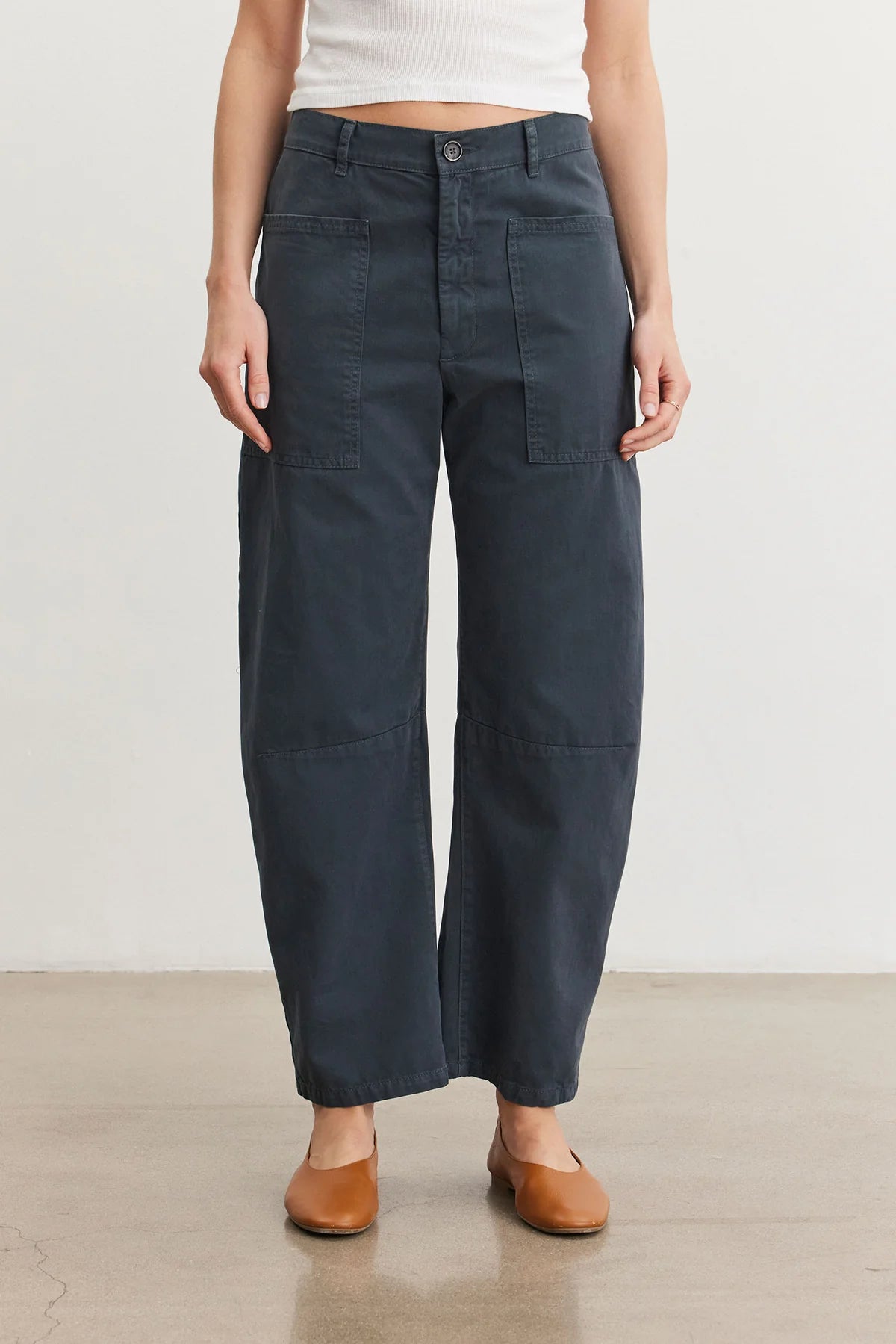 Velvet By Graham & Spencer Brylie Twill Pant | Phantom