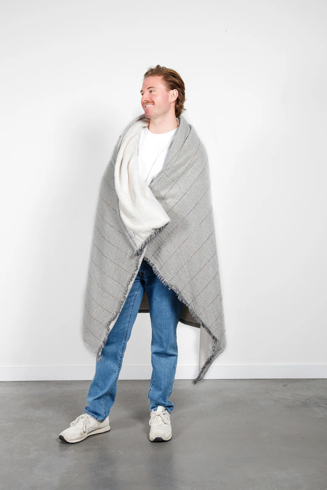 Tofino Towel The Everest Throw | Grey + Sage