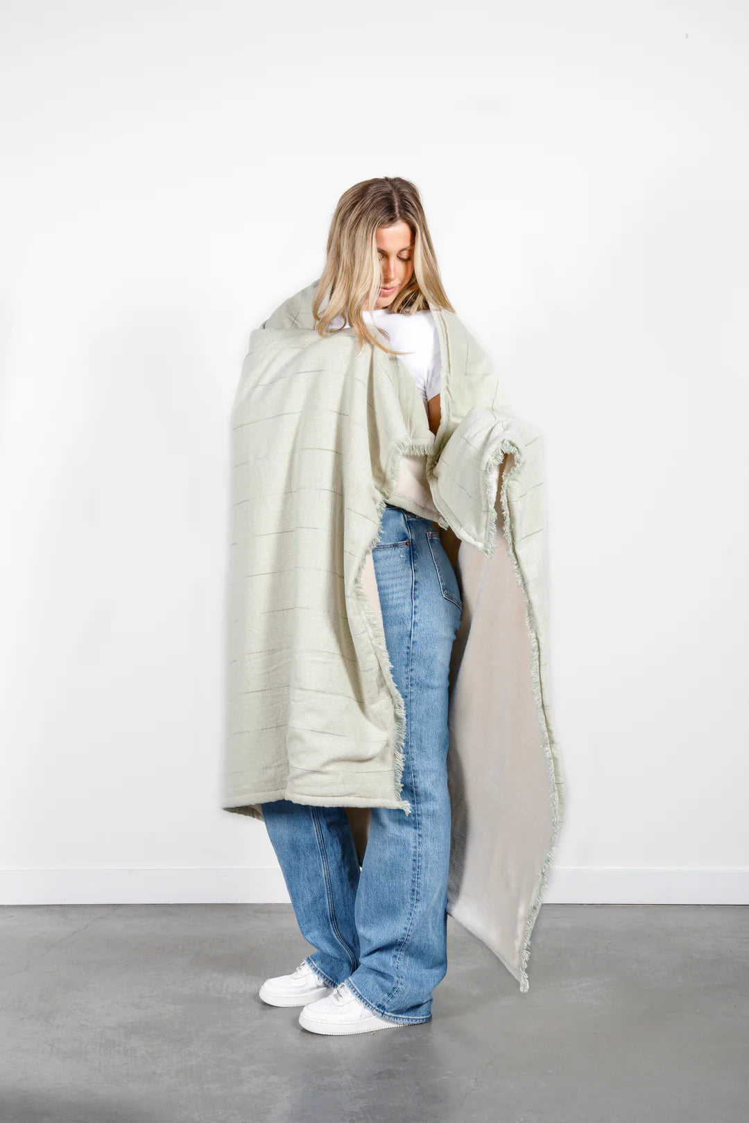 Tofino Towel The Everest Throw | Grey + Sage