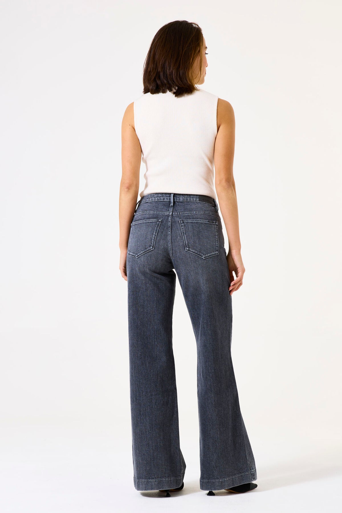 Garcia Ladies Top | Black + Whitecap