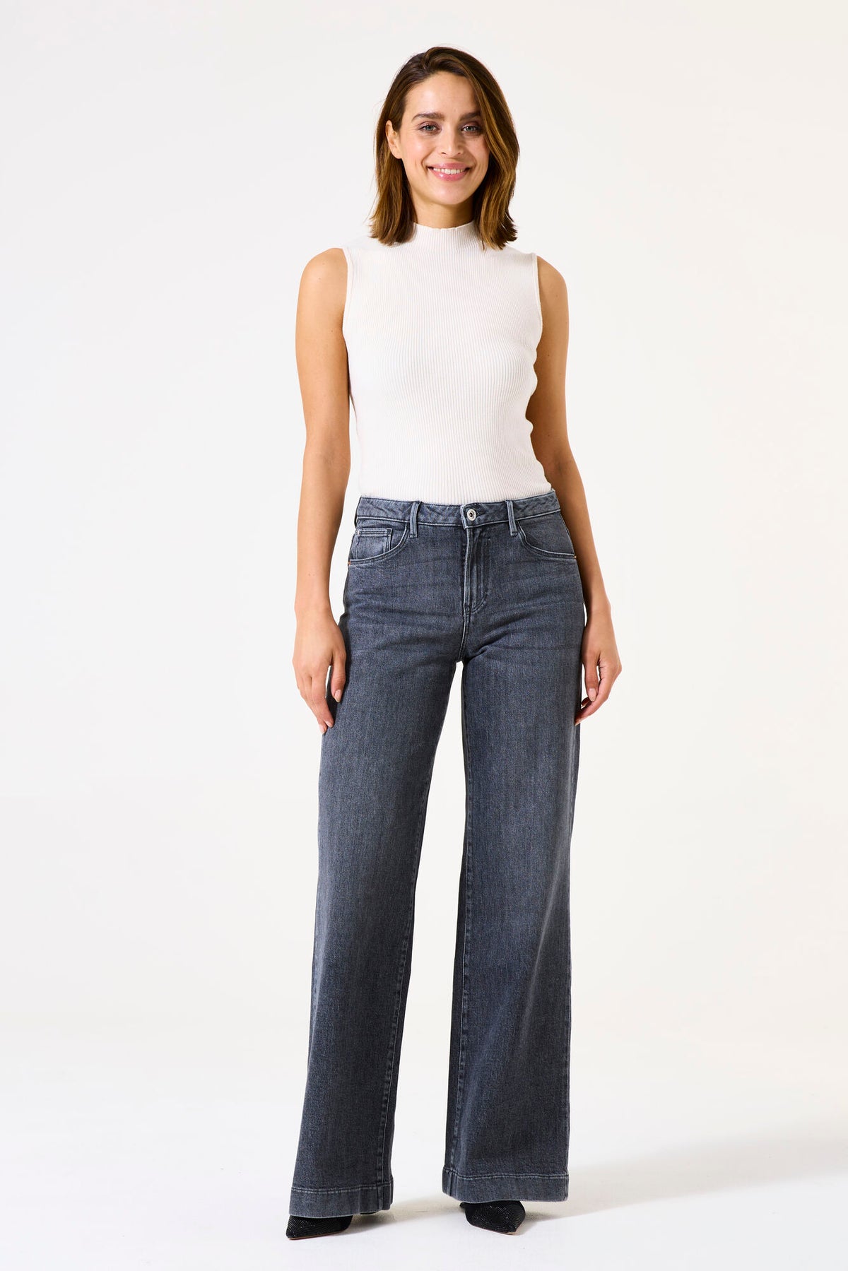 Garcia Ladies Top | Black + Whitecap