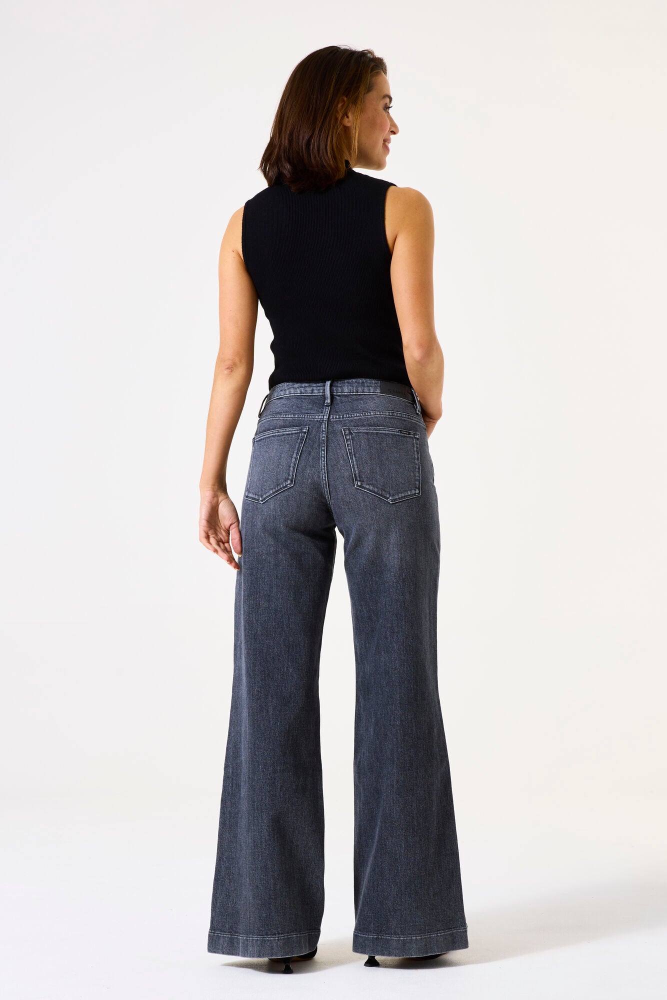 Garcia Ladies Top | Black + Whitecap