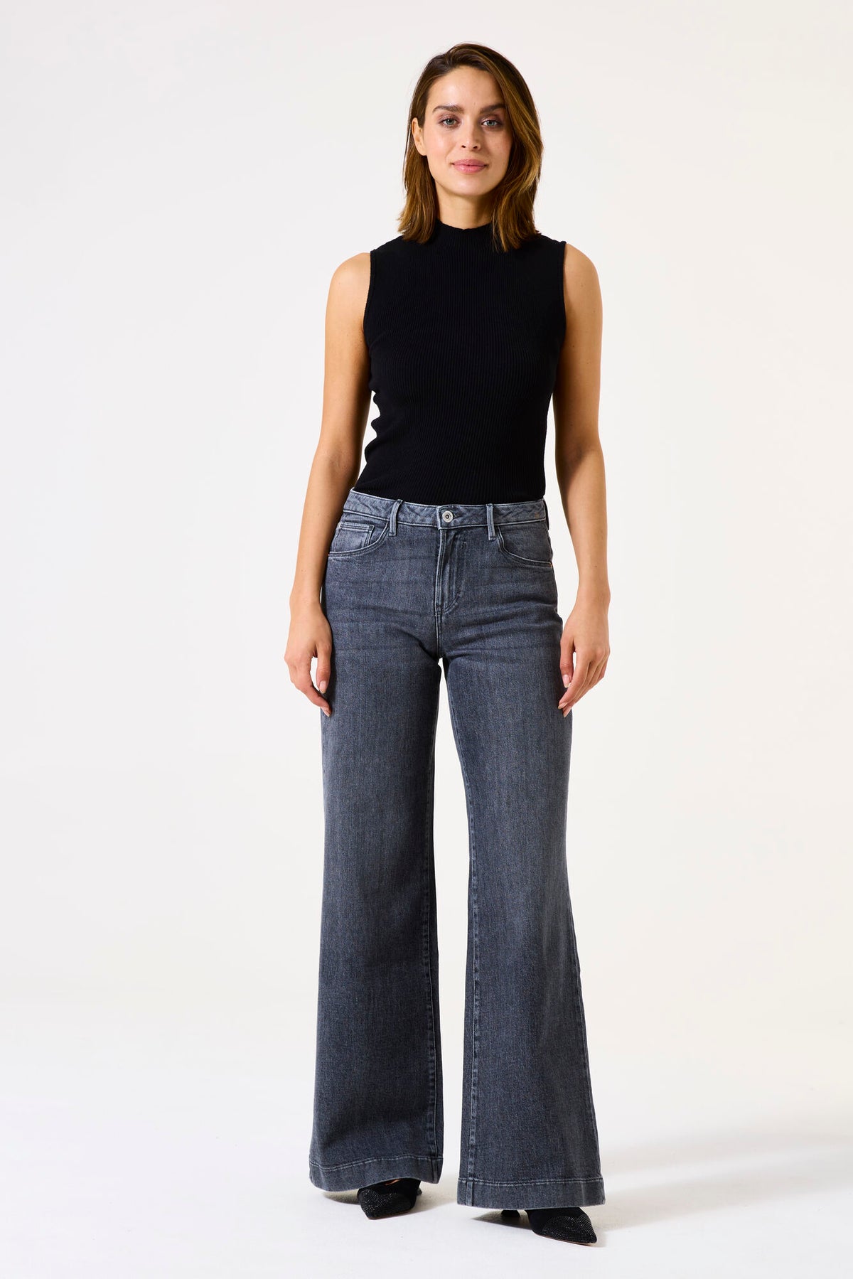 Garcia Ladies Top | Black + Whitecap