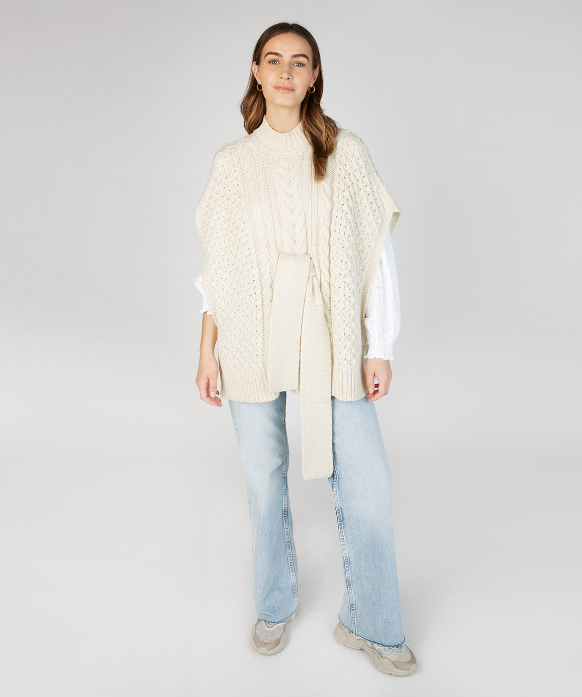 Irelands Eye Knitwear Crocus Horseshoe Cable Cape | Natural