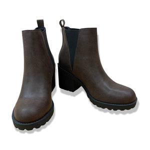 Chinese Laundry Lisbon Boot in Coffee